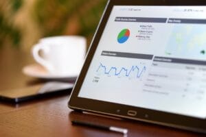 Pantalla de ordenador con analítica web