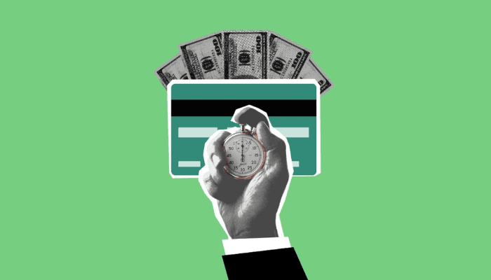 Externalizar el marketing digital para enfocarte en tu negocio externalizar o delegar ahorra tiempo y dinero. una mano con un reloj, una tarjeta de crédito.